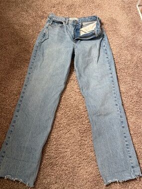 Abercrombie 90’s straight jean
